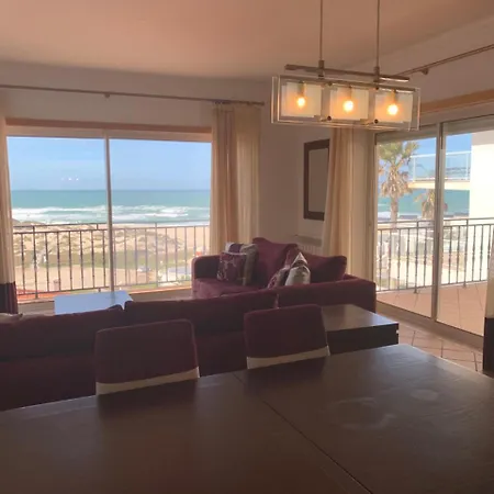 Apartamento T2 Vista Mar Apartment *